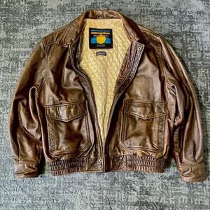 Vintage 1990s wilsons adventure leather bomber jacket